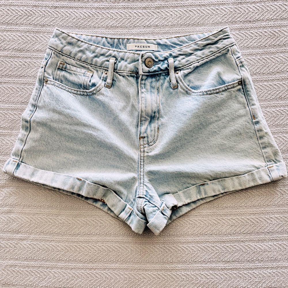 PacSun Mom Short - Size 25